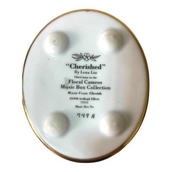 Vintage Porcelein Music Box by Lena Liu Cherished 2" tall x 4" wide - Picture 12 of 14